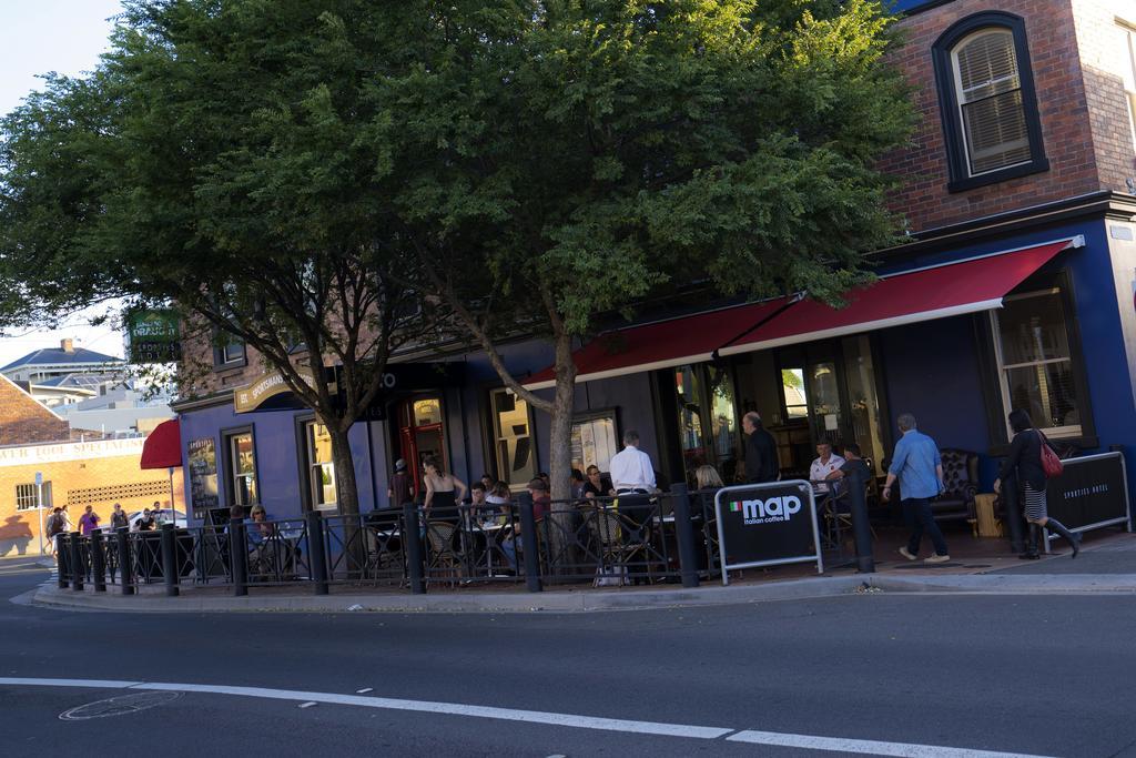 Twofourtwo Boutique Apartments Launceston Esterno foto
