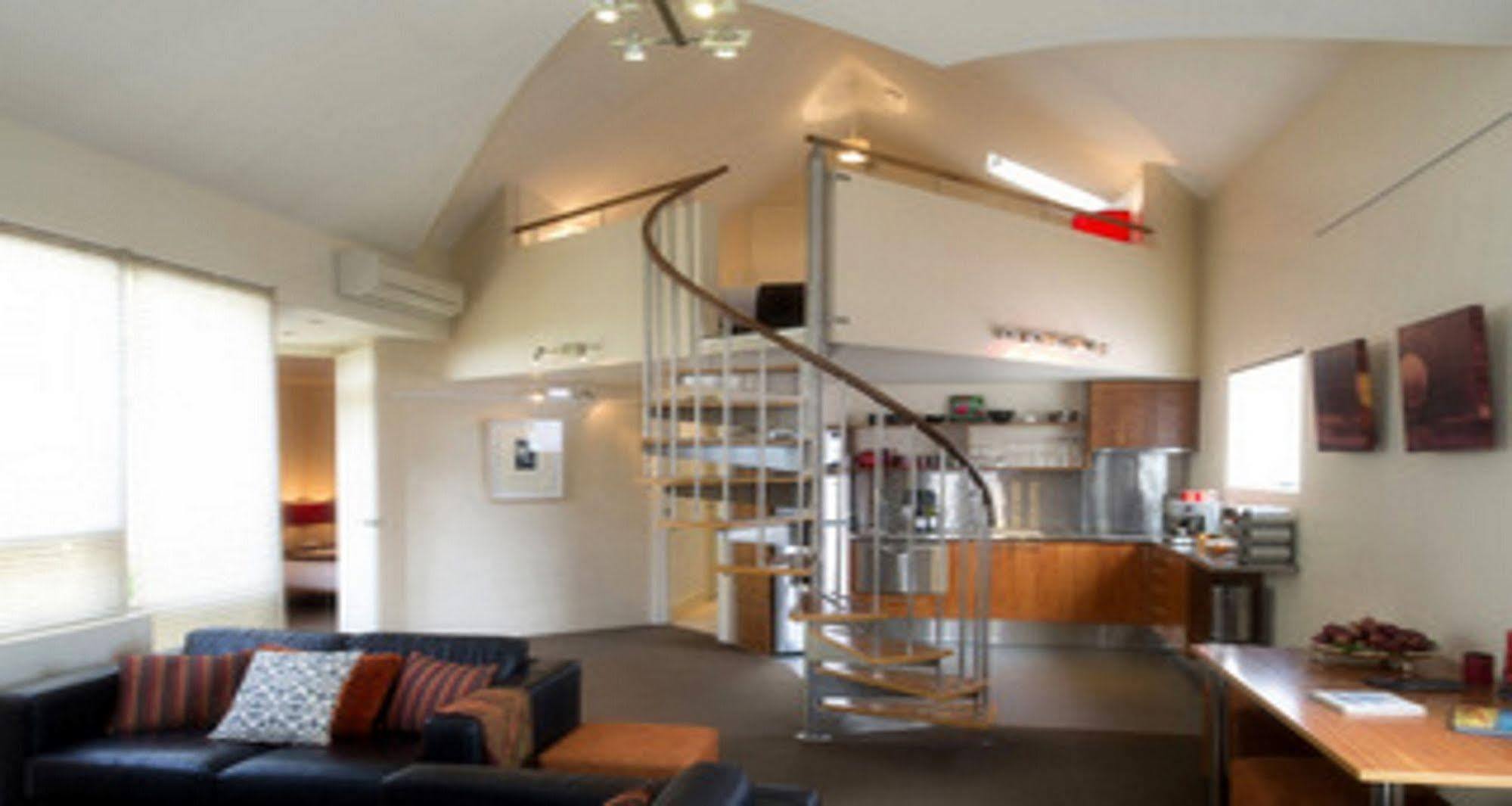 Twofourtwo Boutique Apartments Launceston Esterno foto