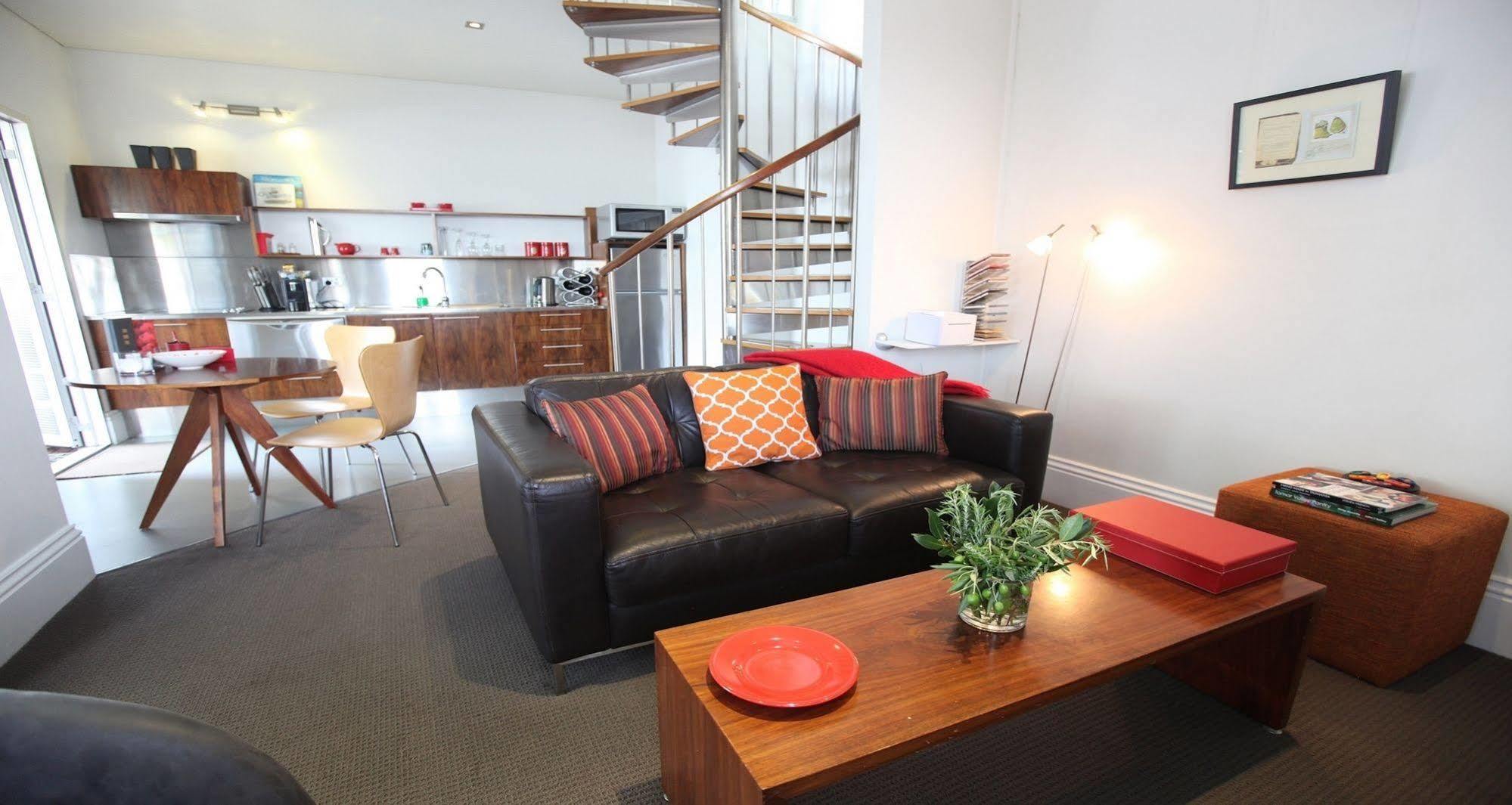 Twofourtwo Boutique Apartments Launceston Esterno foto