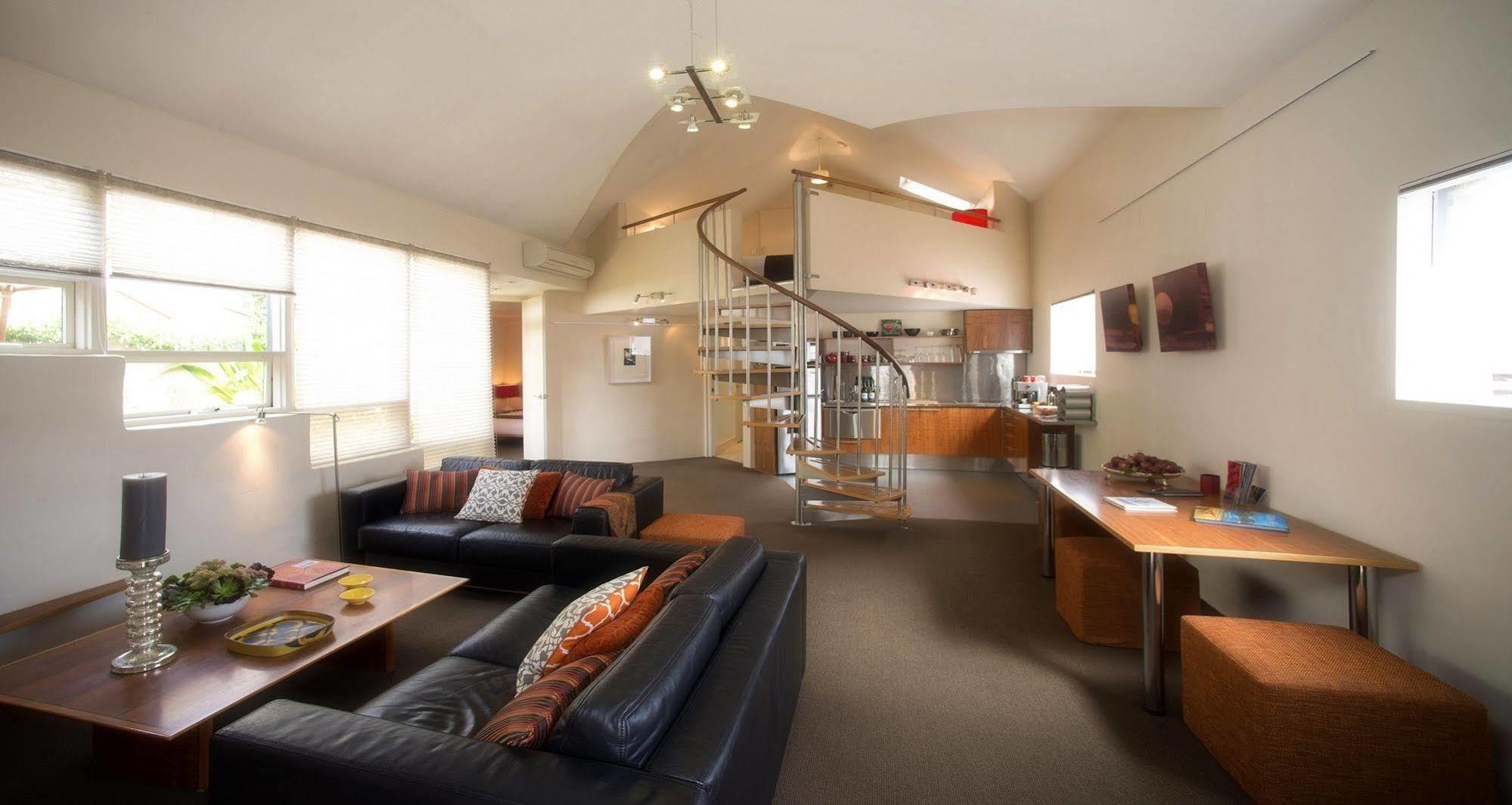Twofourtwo Boutique Apartments Launceston Esterno foto