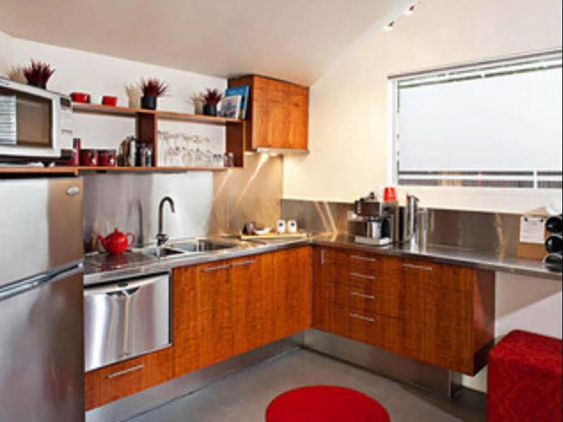 Twofourtwo Boutique Apartments Launceston Esterno foto
